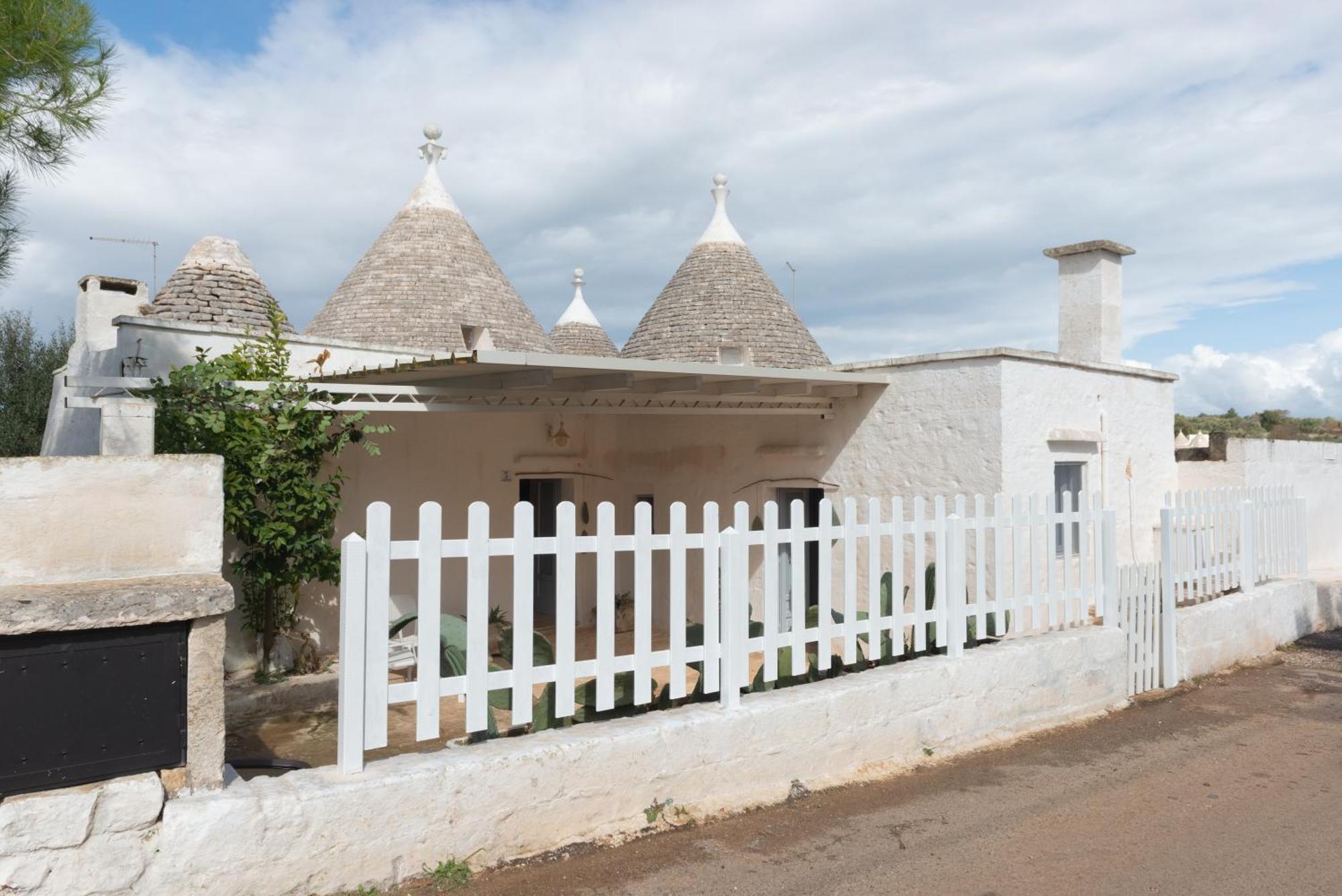 Вилла Trullo Da Nonno Marco Чистернино Экстерьер фото